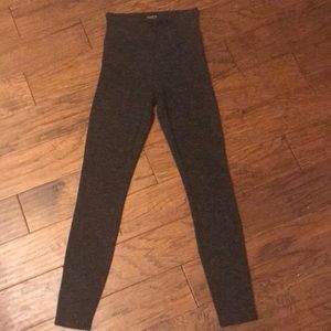 Spanx Assets leggings. Dark Heather gray size S small
